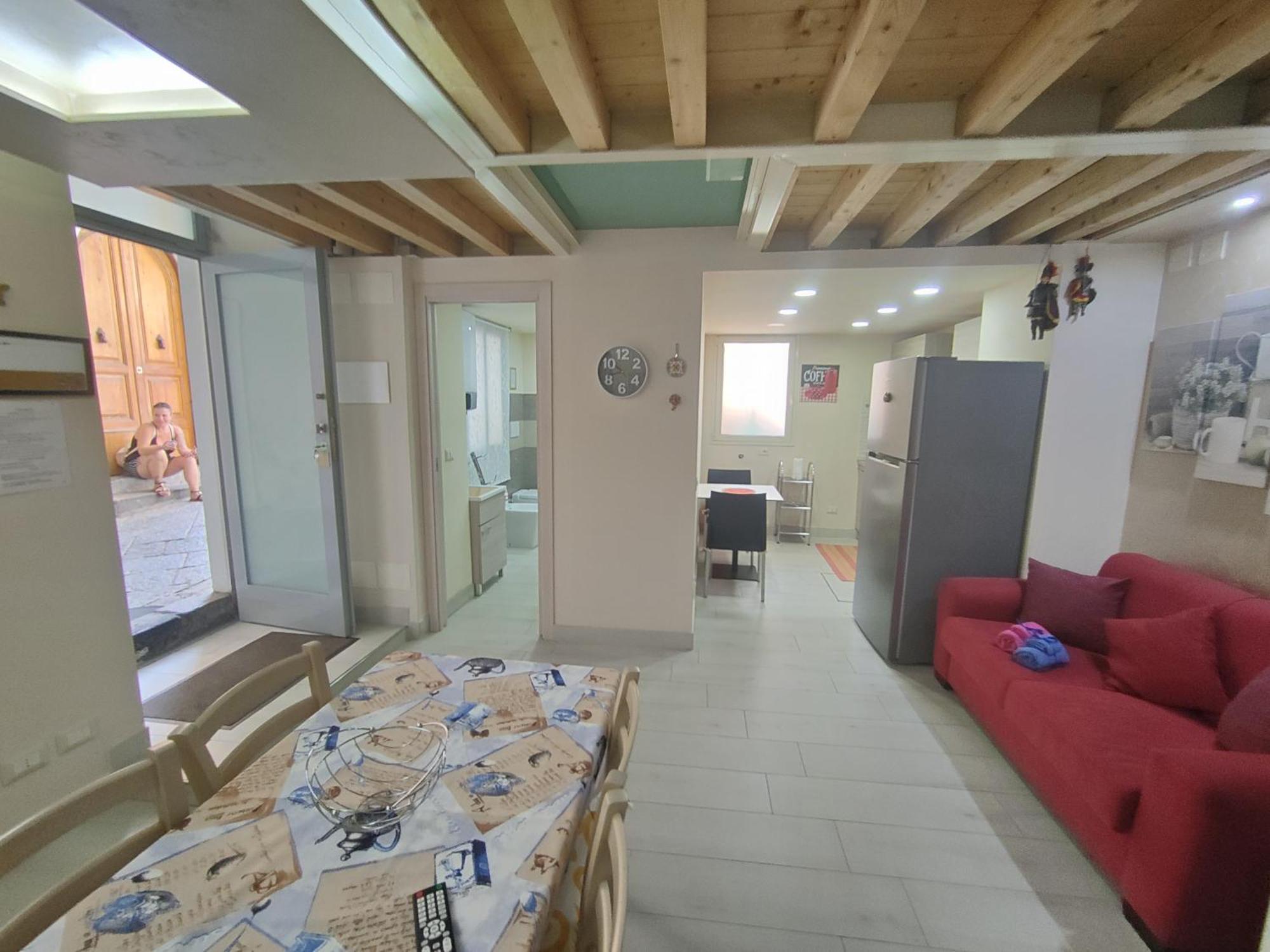 Center 1 Apartment *