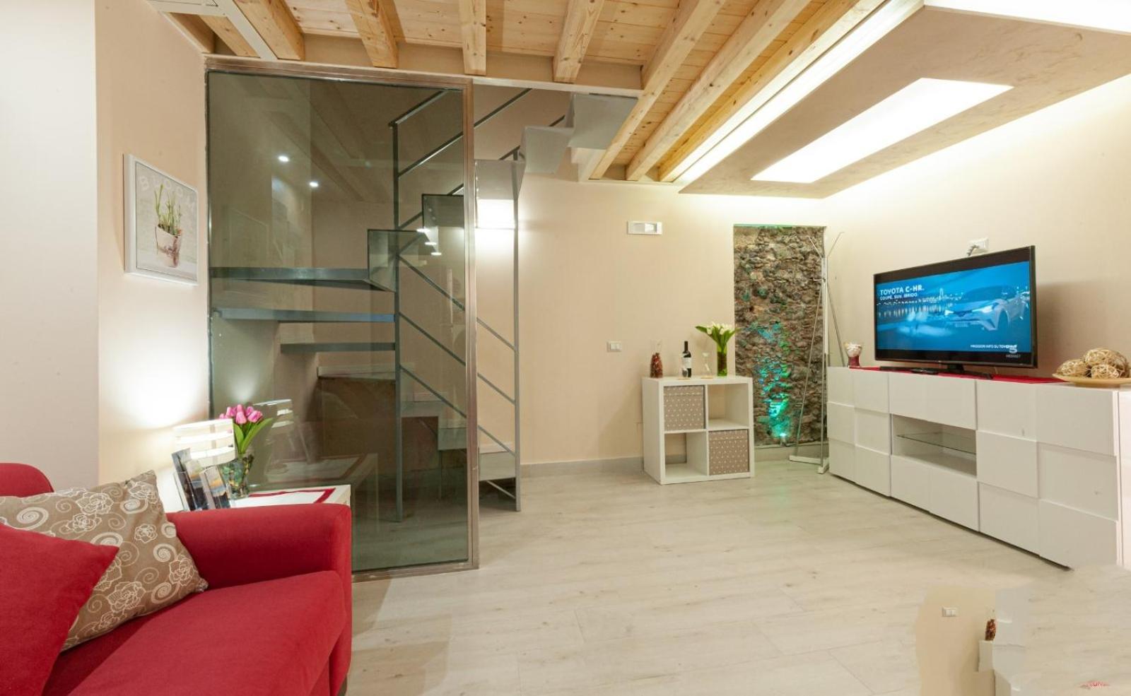 Center 1 Apartment *
